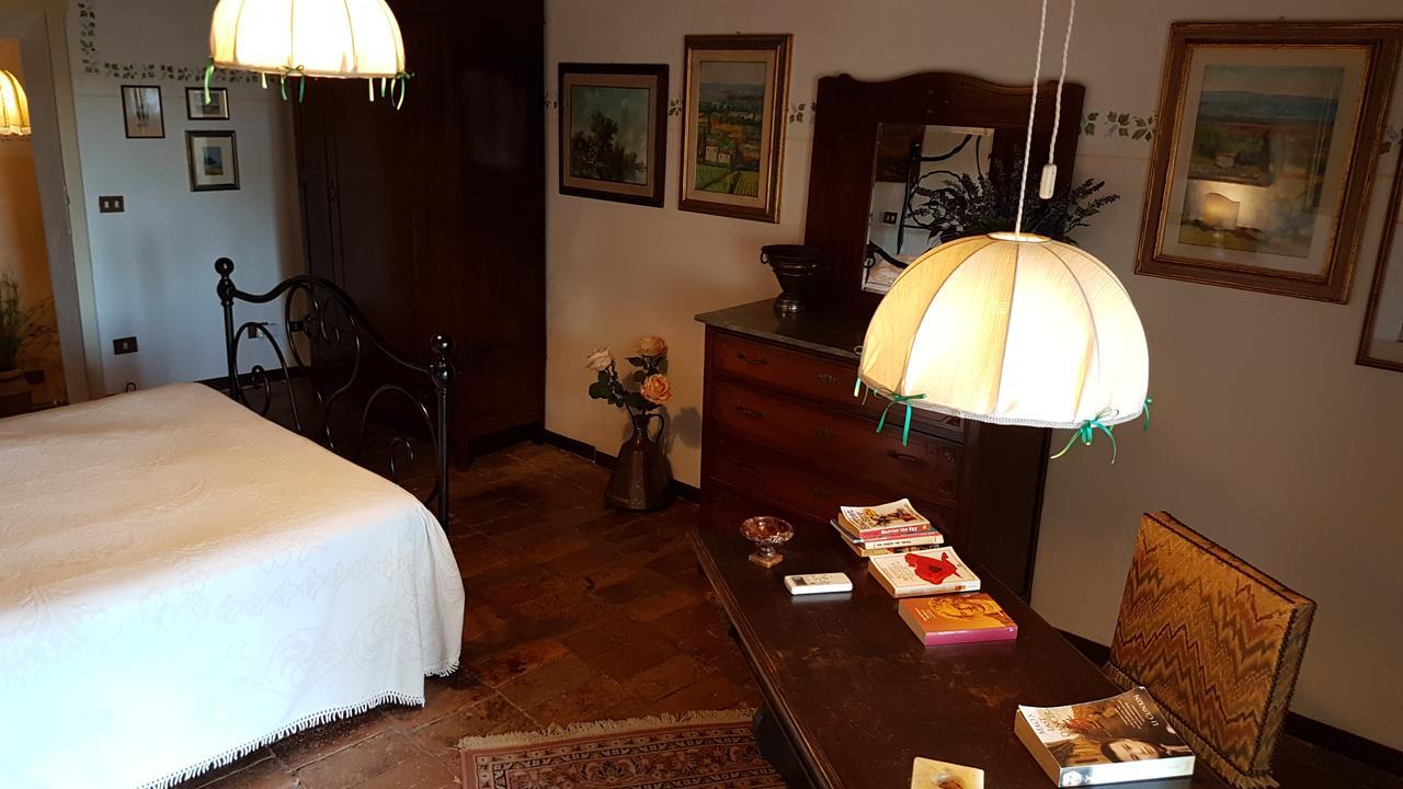 La Romita Ospitalita Rurale Familiare Villa Montisi Bagian luar foto